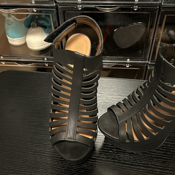 Platforms CAN SIZE 8 - Picture 2 of 6